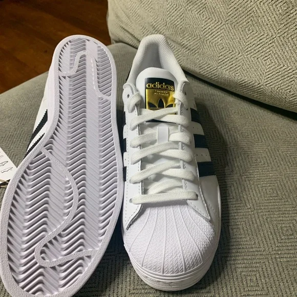 Adidas superstar brand new - Picture 3 of 3